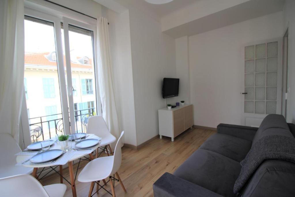 Nice Renting - Notre Dame - Cosy Loft Perfect View On The Roofs Buitenkant foto