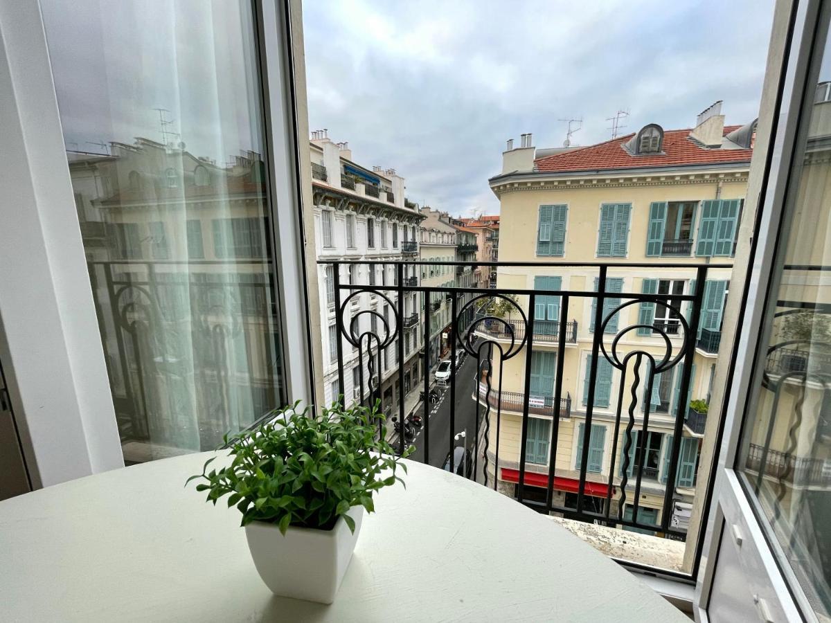 Nice Renting - Notre Dame - Cosy Loft Perfect View On The Roofs Buitenkant foto