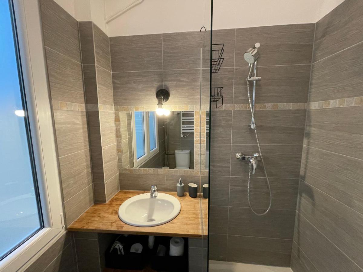 Nice Renting - Notre Dame - Cosy Loft Perfect View On The Roofs Buitenkant foto