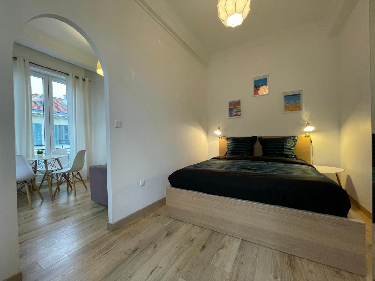 Nice Renting - Notre Dame - Cosy Loft Perfect View On The Roofs Buitenkant foto